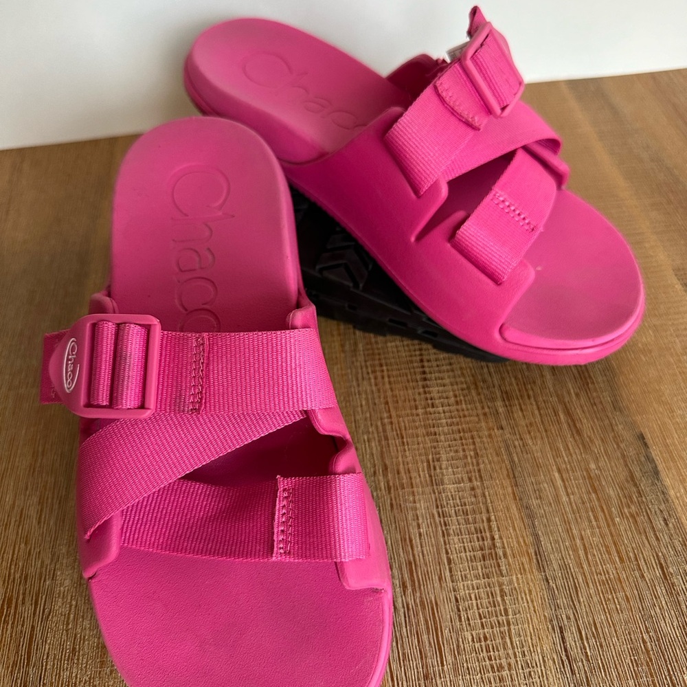 Chaco Fuchsia Slide Sandals